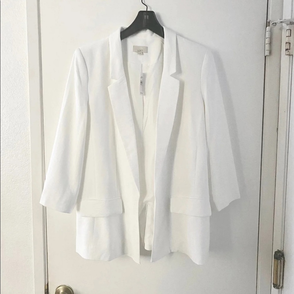 Ann Taylor LOFT white blazer size 14
